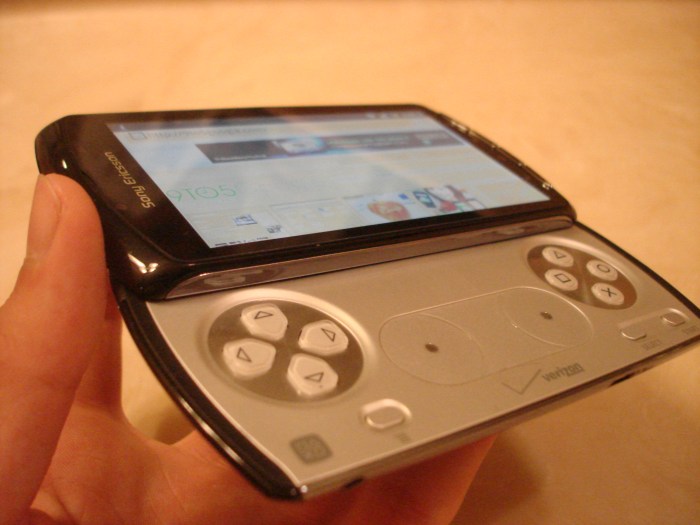 Xperia ubergizmo optimized ps1 Sony xperia play